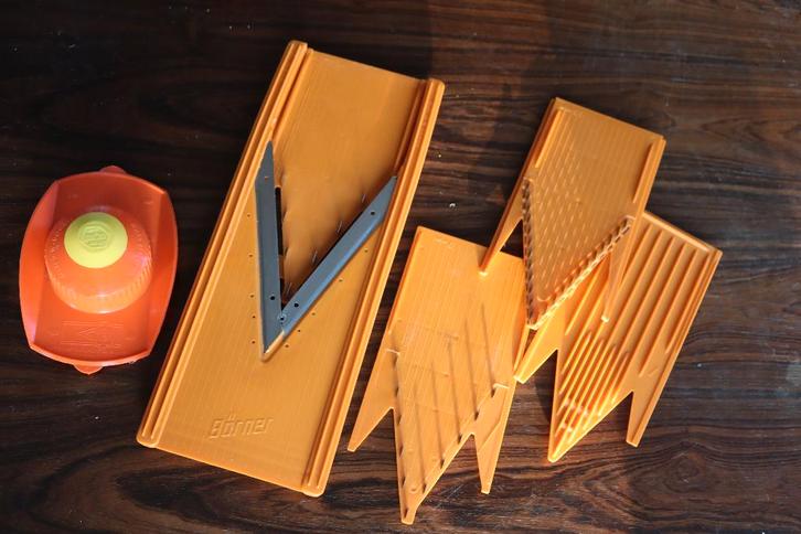 Manuele snijmachine voor groenten en fruit, Huis en Inrichting, Keuken | Bestek, Zo goed als nieuw, Ophalen