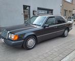 Mercedes 300D 6 cylinder w124 Sportline, Auto's, Oldtimers, Automaat, USB, Zwart, Mercedes-Benz