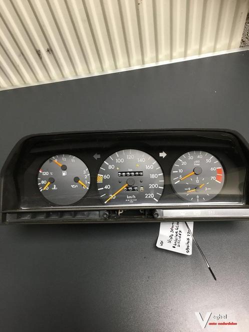 Mercedes W201 1986  Benzine      Km Tellerklok    nr:2015421, Auto-onderdelen, Dashboard en Schakelaars, Gebruikt, Ophalen of Verzenden