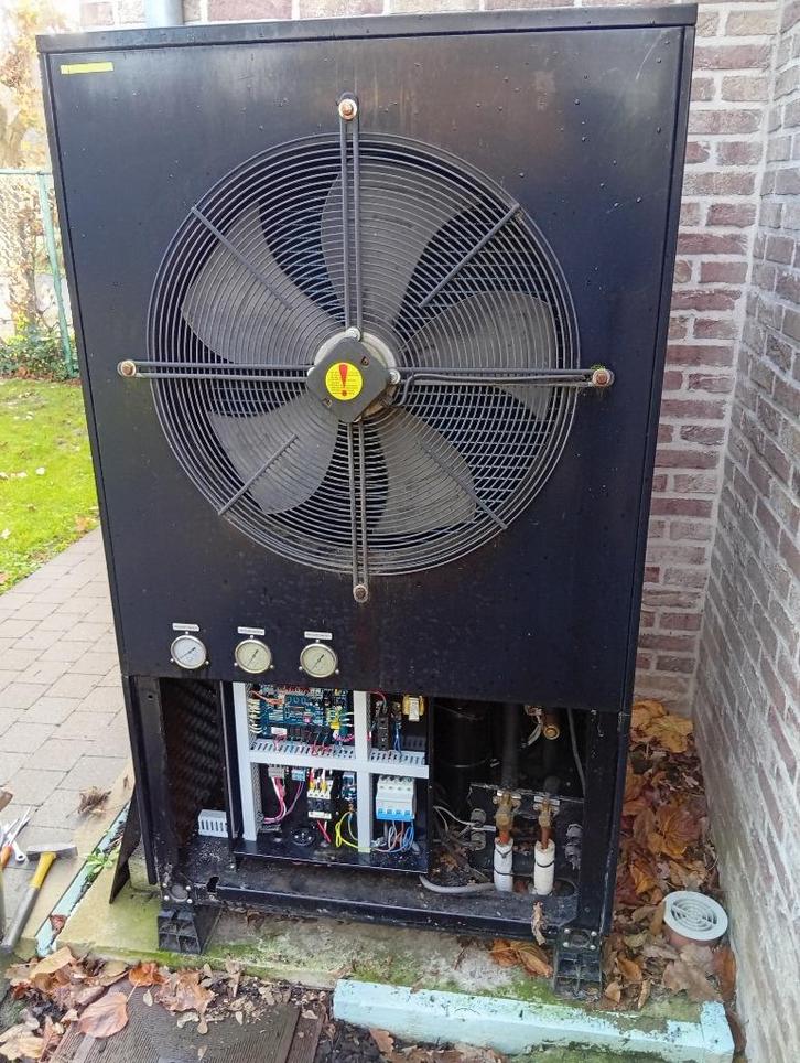 Warmtepomp lucht water Ultratherma UT3 EVI 17Kw 400V, Doe-het-zelf en Bouw, Verwarming en Radiatoren, Zo goed als nieuw, Ophalen