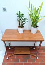 Vintage retro TV-/ planten-/ bijzettafel, 55 tot 75 cm, Zo goed als nieuw, Rechthoekig, Vintage retro midcentury modern