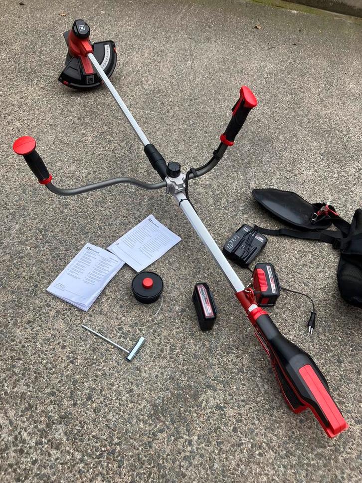 Krachtige accu bosmaaier Einhell als nieuw, Tuin en Terras, Bosmaaiers, Zo goed als nieuw, Accu, Ophalen