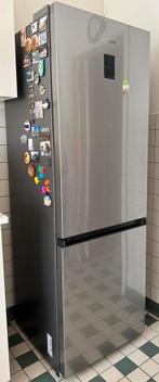 Smart Samsung Refrigerator with freezer, Huis en Inrichting, Badkamer | Complete badkamers, Ophalen of Verzenden, Zo goed als nieuw