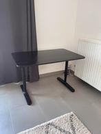 Zwarte bureau, Ophalen, Bureau