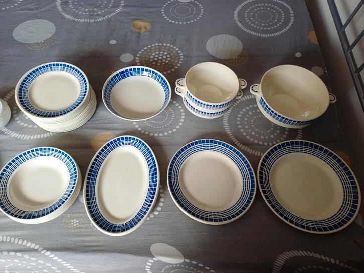 BADONVILLER - lot de vaisselle en porcelaine, Antiek en Kunst, Antiek | Porselein, Ophalen