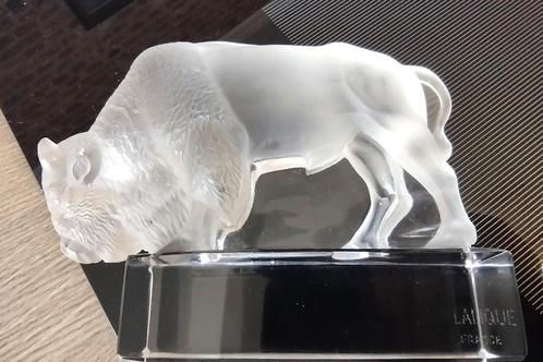 Prachtig en zeldzaam Lalique-kristal. Bison, Antiek en Kunst, Antiek | Glaswerk en Kristal, Ophalen