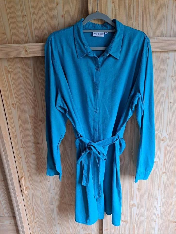 Jurk met lange mouwen turquoise maat 44, Kleding | Dames, Jurken, Zo goed als nieuw, Maat 42/44 (L), Blauw, Knielengte, Ophalen of Verzenden