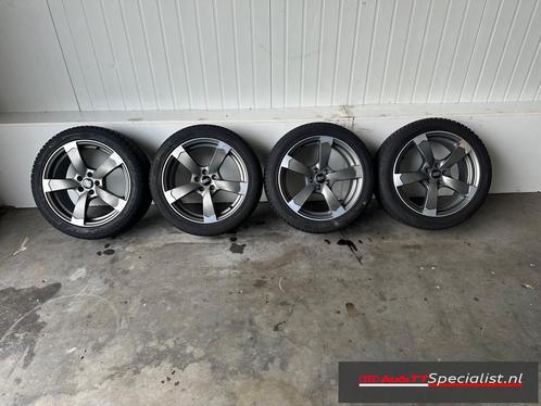 Winterbanden set op 17" velgen Audi TT MK1, Autos : Pièces & Accessoires, Pneus & Jantes, Pneus et Jantes, Pneus hiver, 17 pouces