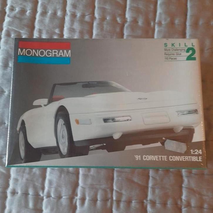 MONOGRAM : CORVETTE CONVERTIBLE 1991. *SEALED*NIEUW*, Hobby en Vrije tijd, Modelbouw | Auto's en Voertuigen, Nieuw, Auto, Groter dan 1:32