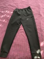 Nike broek maat S, Kinderen en Baby's, Kinderkleding | Maat 116, Ophalen, Zo goed als nieuw, Broek
