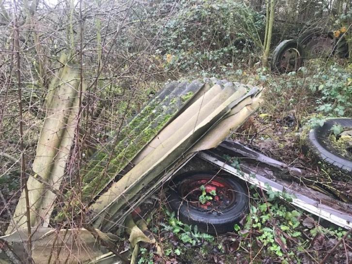 nettoyage dépôt sauvage, Immo, Garages en Parkeerplaatsen, Provincie Henegouwen