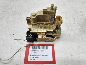 PORTIERSLOT LINKS VOOR Alfa Romeo Stelvio (949) (50535378) beschikbaar voor biedingen