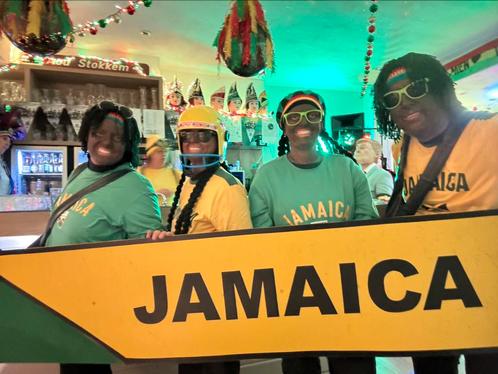 Cool runnings , carnaval Jamaica bobslee team, Kleding | Heren, Carnavalskleding en Feestkleding, Ophalen