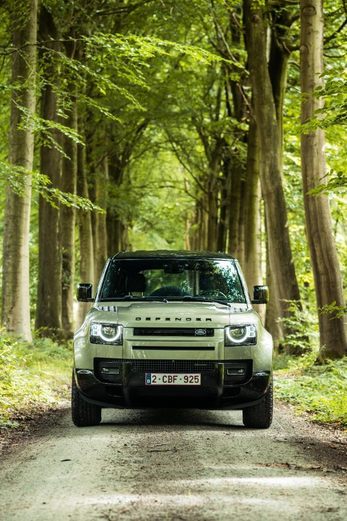 Land Rover Defender 110 D250 X-Dynamic SE - BTW INCL., Auto's, Land Rover, Particulier, 360° camera, 4x4, ABS, Achteruitrijcamera