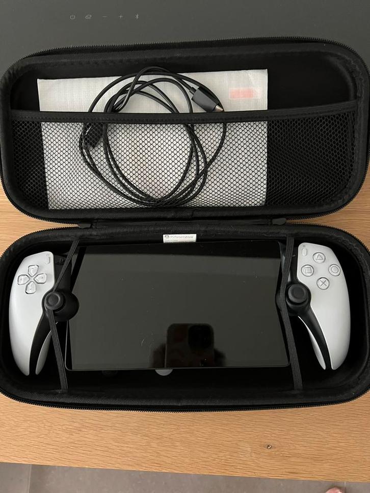 PlayStation Portal Remote Player + beschermingstas(bieden, Games en Spelcomputers, Spelcomputers | Overige, Nieuw, Ophalen