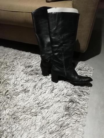 Hoge zwarte dameslaarzen, New Paris Londres, 1x gedragen beschikbaar voor biedingen