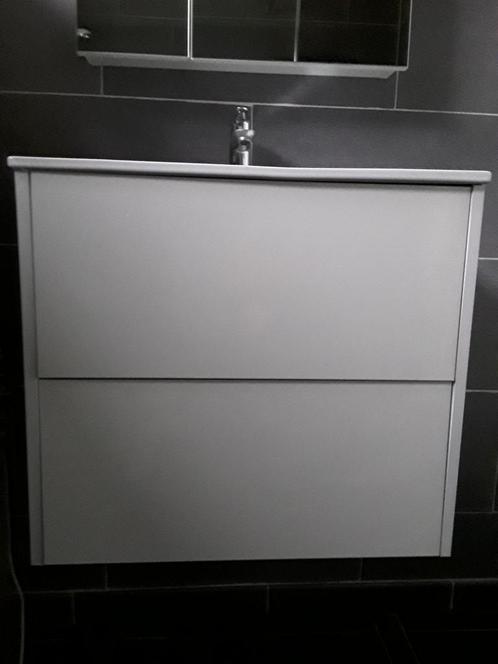 Badkamer wit blinkend, Huis en Inrichting, Kasten | Schoenenkasten, Zo goed als nieuw, Ophalen