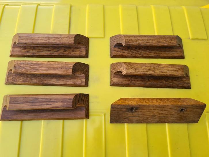 6 Poignée en bois de meuble de 1980 - 2 au choix, Bricolage & Construction, Outillage | Outillage à main, Comme neuf, Enlèvement ou Envoi