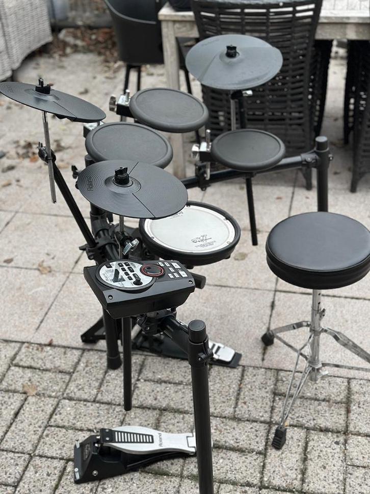 Roland TD-11 e-drumkit complete set, Muziek en Instrumenten, Drumstellen en Slagwerk, Gebruikt, Roland, Elektronisch, Ophalen