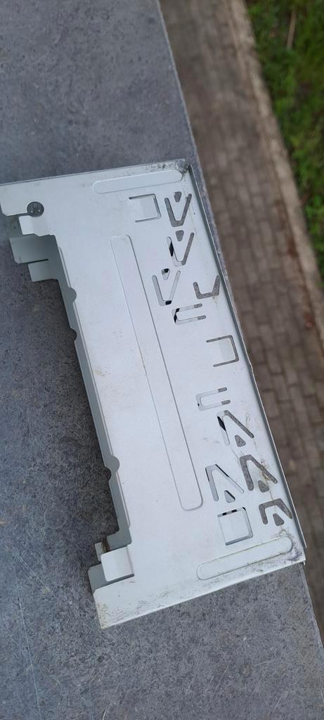 Cache métallique autoradio 1din a saisir ↙️, Auto diversen, Autoradio's, Gebruikt, Ophalen
