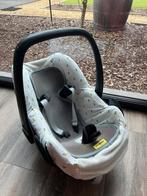 Autostoel Pebble Pro + Family fix 2 + Aeromoov + overtrek, Kinderen en Baby's, Autostoeltjes, Gebruikt, Ophalen