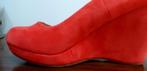 Jolis escarpins à plateforme, talon compensé, daim rouge (39, Vêtements | Femmes, Shoecolate, Escarpins, Rouge, Enlèvement ou Envoi