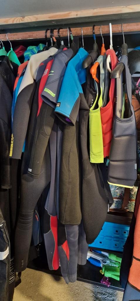 Diveste wetsuits / vesten, Watersport en Boten, Watersportkleding, Zo goed als nieuw, Ophalen of Verzenden