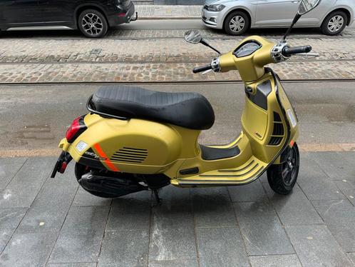 Vespa super gts, Fietsen en Brommers, Scooters | Vespa, Zo goed als nieuw, Ophalen of Verzenden