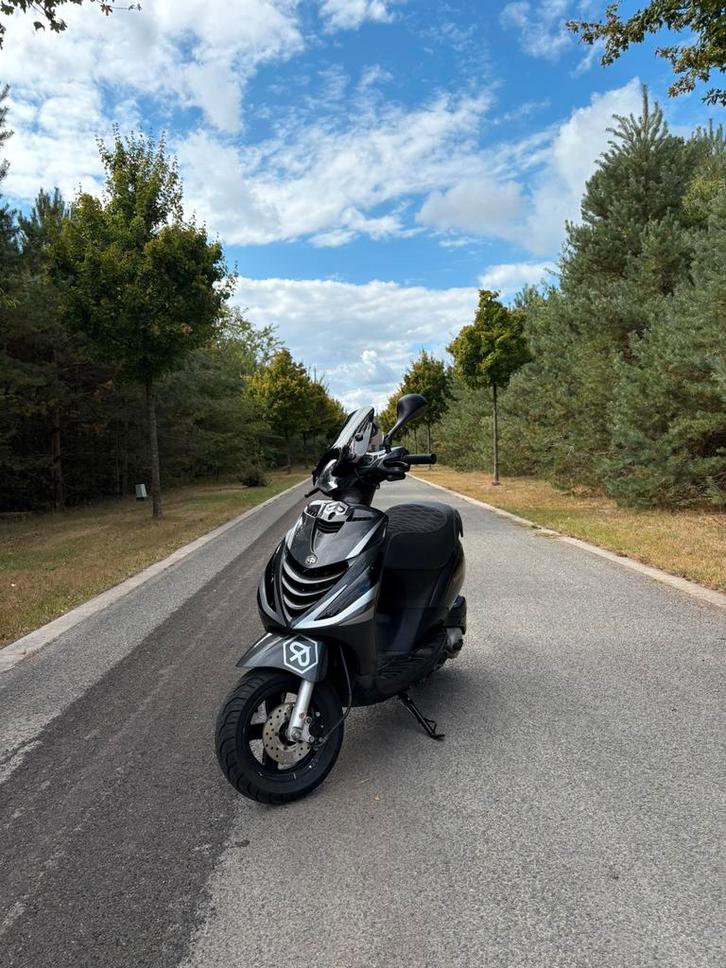 Piaggio zip klasse a 4 takt, Fietsen en Brommers, Scooters | Piaggio, Nieuw, Zip, Klasse A (25 km/u), Benzine, Ophalen