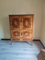 Antieke kast, Enlèvement