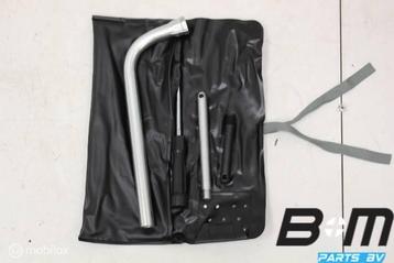 Wagengereedschap met houder Audi S8 4H beschikbaar voor biedingen