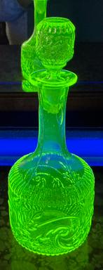 ‘Antieke Uraniumglas Karaf met Stop Annagroen), Enlèvement ou Envoi