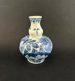 Delfts blauw handbeschilderde vaasje Arnhem, Antiek en Kunst, Ophalen of Verzenden