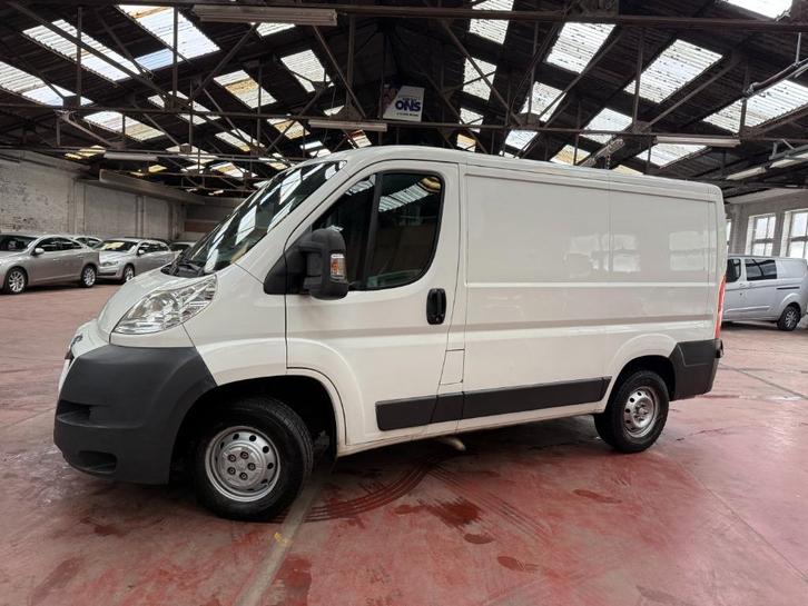 Peugeot Boxer 3.0HDI L1H1 110km BTW**netto 5785**, Auto's, Bestelwagens en Lichte vracht, Bedrijf, Te koop, ABS, Airbags, Airconditioning