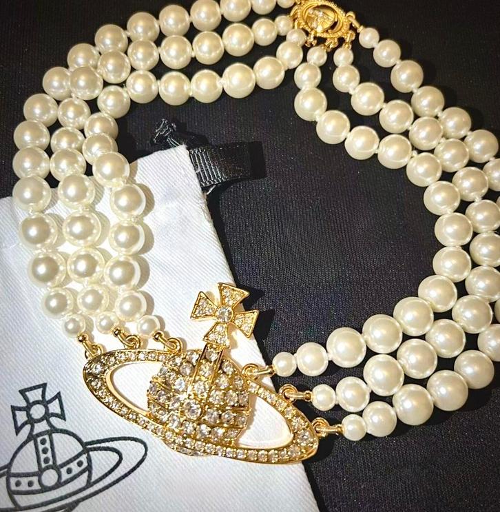 Vivienne Westwood parelketting goudkleurig met orb hanger, Handtassen en Accessoires, Kettingen, Nieuw, Overige materialen, Goud