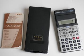 Casio rekenmachine fx-82D beschikbaar voor biedingen