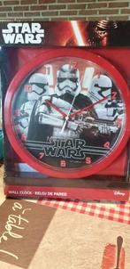 Horloge murale Star Wars neuve dans son emballage d’origine., Maison & Meubles, Comme neuf, Enlèvement, Horloge murale
