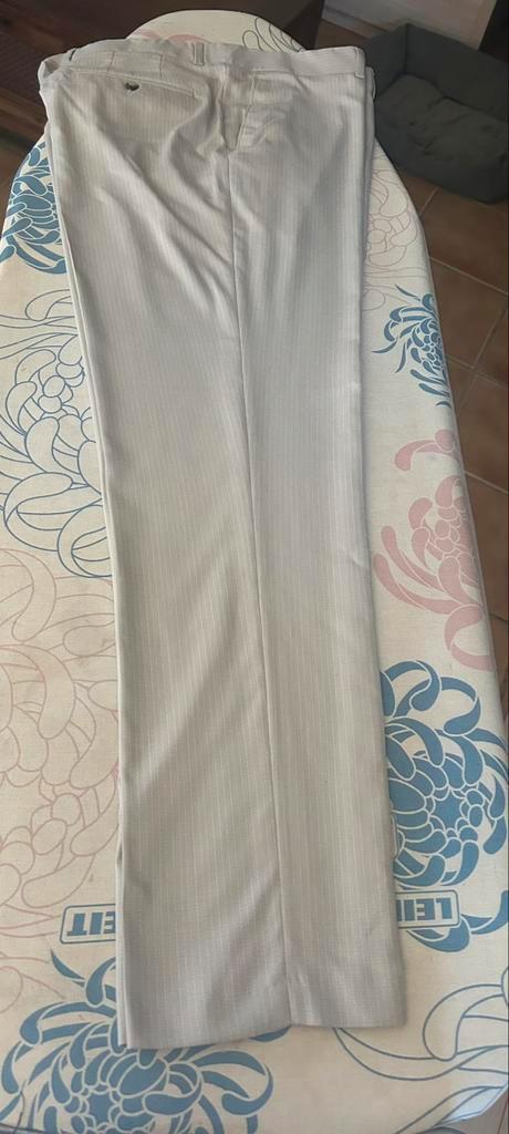 Costume homme quatre pièces, Kleding | Heren, Kostuums en vesten, Nieuw, Maat 56/58 (XL), Beige, Ophalen