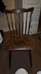 Tafel met vier stoelen, Ophalen