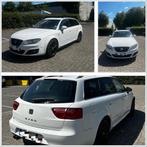 SEAT EXEO ST 1.8TSI 2011•CRUISE•NAV•AIRCO•PARKSN•XEON•LEDER, Auto's, Euro 5, 4 cilinders, A4, Wit