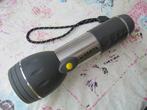Lampe de poche avec « LED » de « VARTA »., Enlèvement ou Envoi, Neuf, Batterie