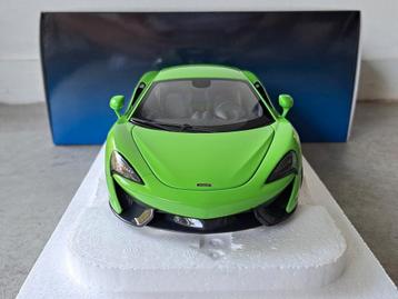 McLaren 570S groen 1/18 AUTOART Nieuw beschikbaar voor biedingen