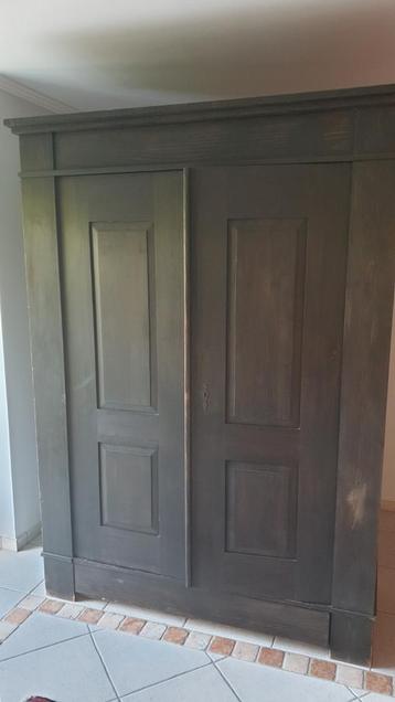 armoire en bois 