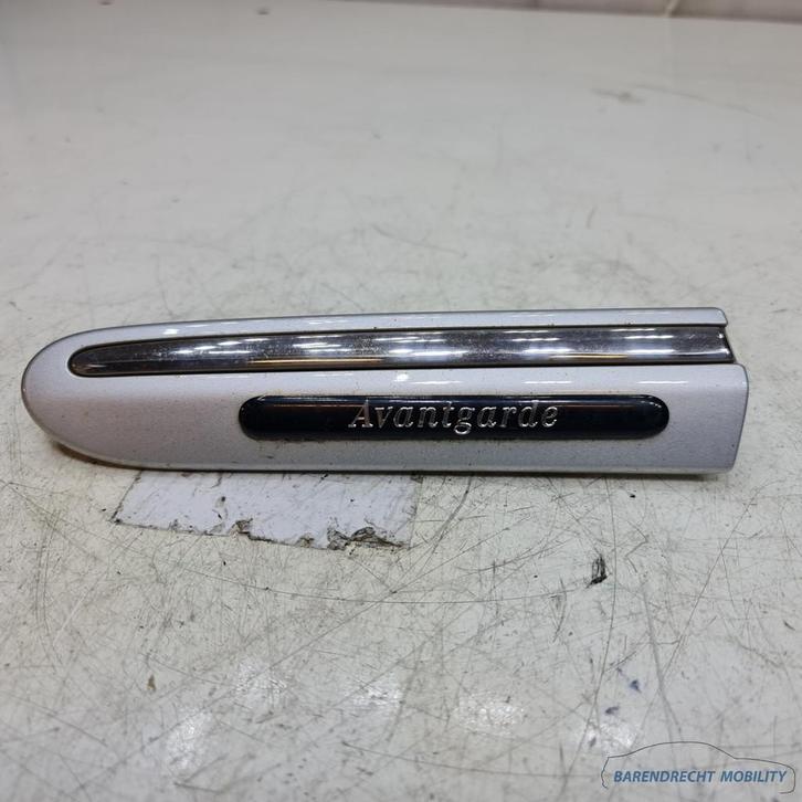 Moulure d corative Mercedes W203 S203 classe C bande de pare, Autos : Pièces & Accessoires, Carrosserie & Tôlerie, Mercedes-Benz