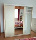 Armoire à 3 portes coulissantes et miroir, Maison & Meubles, Enlèvement