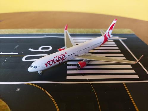 Air Canada Rouge Boeing 767-300 Herpa Wings 1/500, Hobby & Loisirs créatifs, Modélisme | Avions & Hélicoptères, Comme neuf, Avion