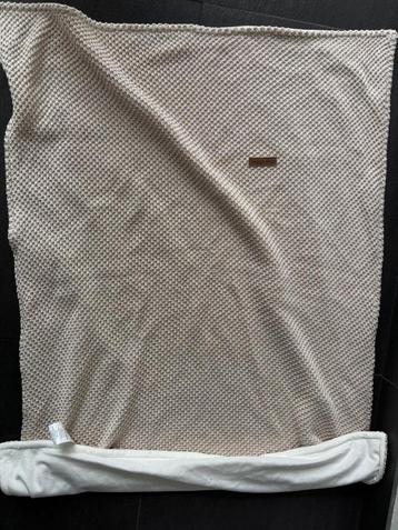 Ledikantendeken beschikbaar voor biedingen