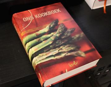 ONS KOOKBOEK KVLV beschikbaar voor biedingen