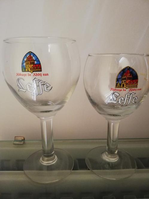2 Leffe glazen, 1 van 25cl en 1 van 33cl, 2 euro voor beide, Verzamelen, Biermerken, Zo goed als nieuw, Leffe, Ophalen