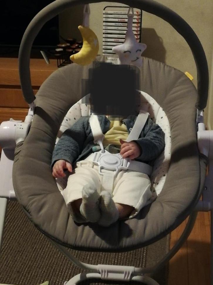 Draaistoel (of vaste ligstoel) Badabulle, Kinderen en Baby's, Wipstoeltjes, Zo goed als nieuw, Schommelstoel, Overige merken, Met gordel(s) of riempje(s)